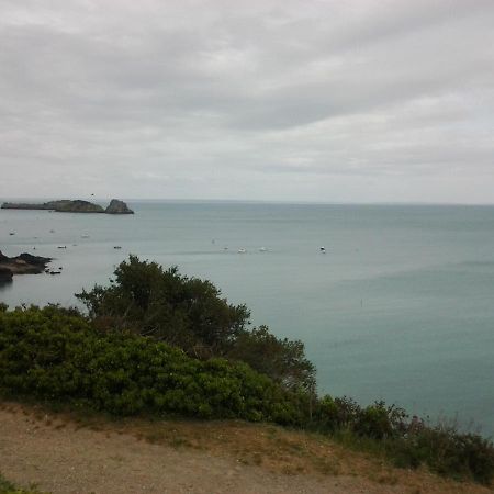 Appartement Rue Georges V - Port De La Houle Cancale Luaran gambar