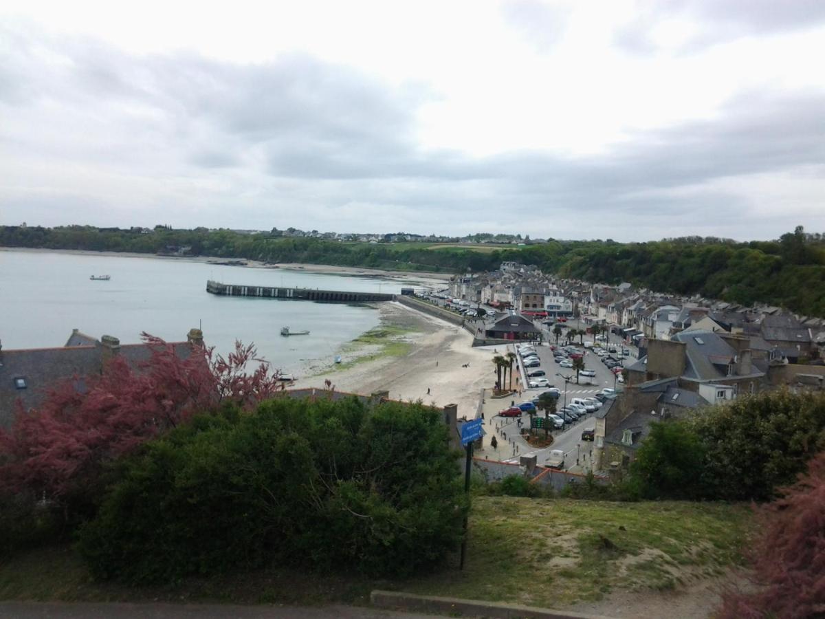 Appartement Rue Georges V - Port De La Houle Cancale Luaran gambar