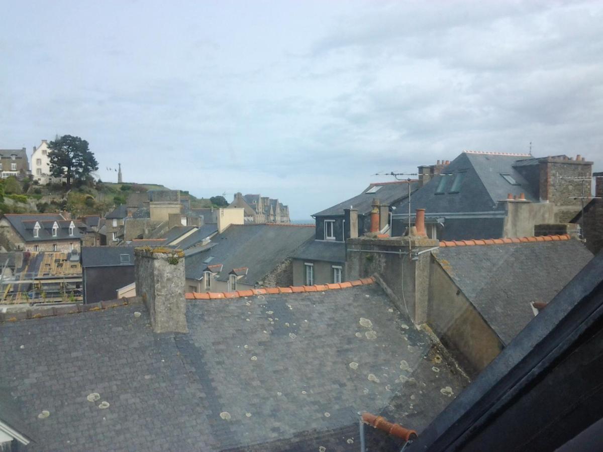 Appartement Rue Georges V - Port De La Houle Cancale Luaran gambar